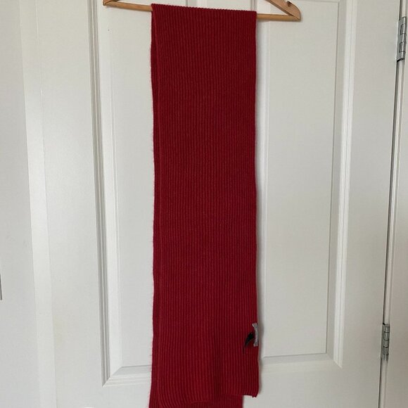 Marks and Spencer Cashmere Blend Warm and Soft Scarf - Picture 3 of 4